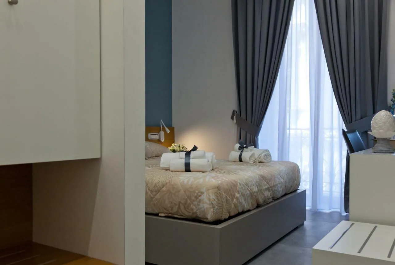 Domus Schilizzi Hotel Nápoles 2*,  Itália