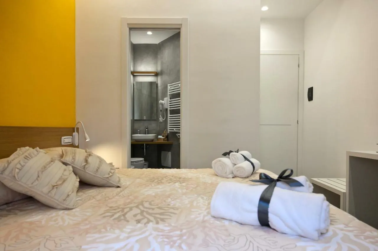 Domus Schilizzi Hotel Nápoles