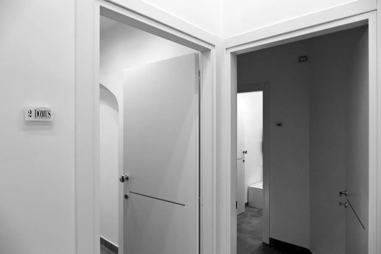 Domus Schilizzi Hotel Nápoles