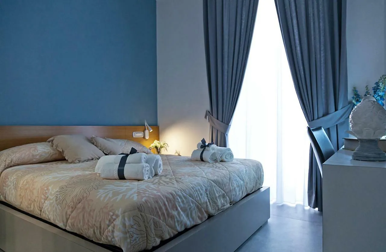 Domus Schilizzi Hotel Nápoles 2*,